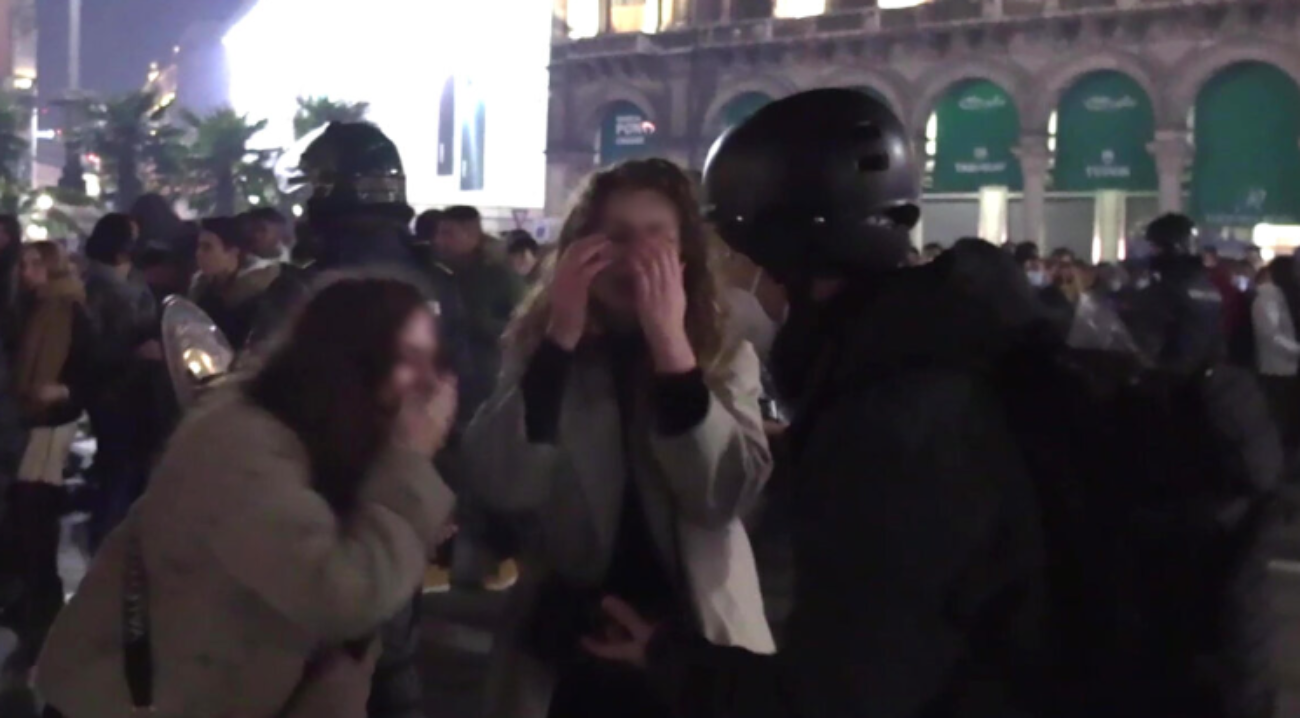 Molestia sessuale in Piazza Duomo a Milano a Capodanno: 22enne condannato a 5 anni e 10 mesi.