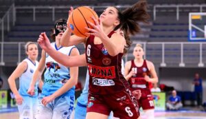 Il-Brixia-cade-contro-la-Reyer-al-PalaLeonessa-il-divario-nella-Serie-A1-femminile