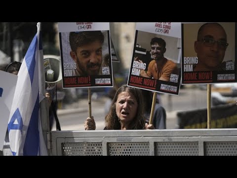 Proteste in Israele dopo attacchi aerei su Gaza